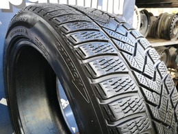 255/45R19 Pirelli Winter SottoZero 3 FR MO DOT4024