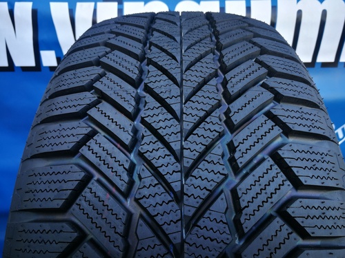 235/55R17 Giti Winter W1 103V FR Új! DOT3518