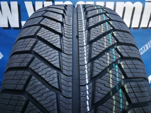235/50R19 Point S Winter S FR 103V XL