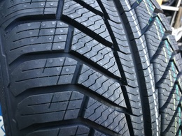 235/50R19 Point S Winter S FR 103V XL
