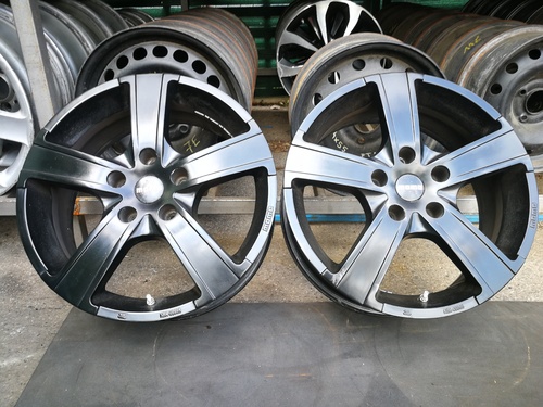 BMW 3 / 5 MOMO alufelni R17X7J, 5X120X79.6, ET30. KBA48865
