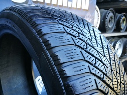 225/45R18 Pirelli Cinturato Winter 2 FR DOT4521 1db-os!