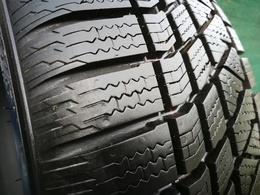 225/50R18 Kumho WinterCraft WS71 SUV Asymmetric FR DOT2121
