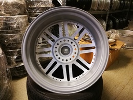 Hummer H2 alufelni R22X10J, 8X165.1X117, ET10. KMC125
