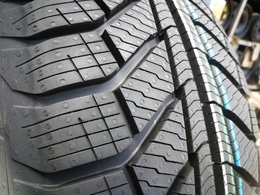 235/55R19 Point S Winter S FR 105V XL