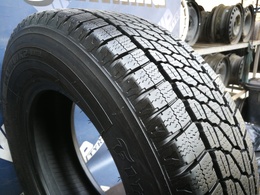 215/70R15C Firestone Vanhawk 2 Winter DOT1820