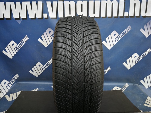 255/55R18 Bridgestone Blizzak LM001 FR * DOT1823