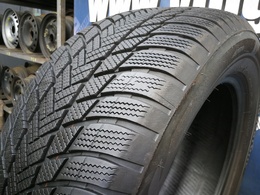 255/55R18 Bridgestone Blizzak LM001 FR * DOT1823