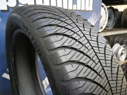 195/55R20 Goodyear Vector 4Seasons GEN-2 DOT4722