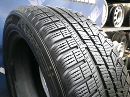215/55R17 Hankook Winter Icept Evo2 W320 FR XL DOT2817 1db-os!