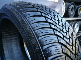 225/40R18 Falken Eurowinter HS01 FR XL DOT3319 1db-os!