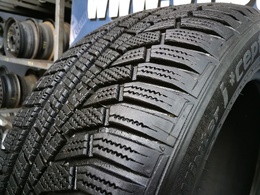 225/50R17 Hankook Winter Icept Evo2 W320 FR DOT3220