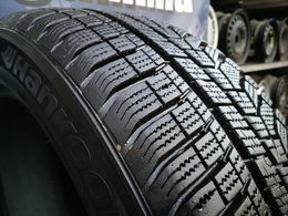 225/50R17 Hankook Winter Icept Evo2 W320 FR DOT3220