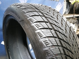 225/40R18 Goodyear UltraGrip Performance 3 FR DOT3624
